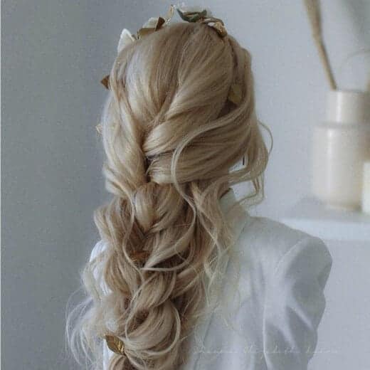 Fishtail curly braid