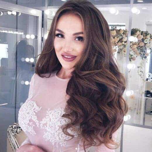 Loose Wave hairstyle on wedding