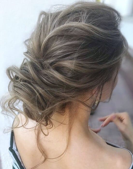 These 21 Updo Hairstyles Make You A Better Lover