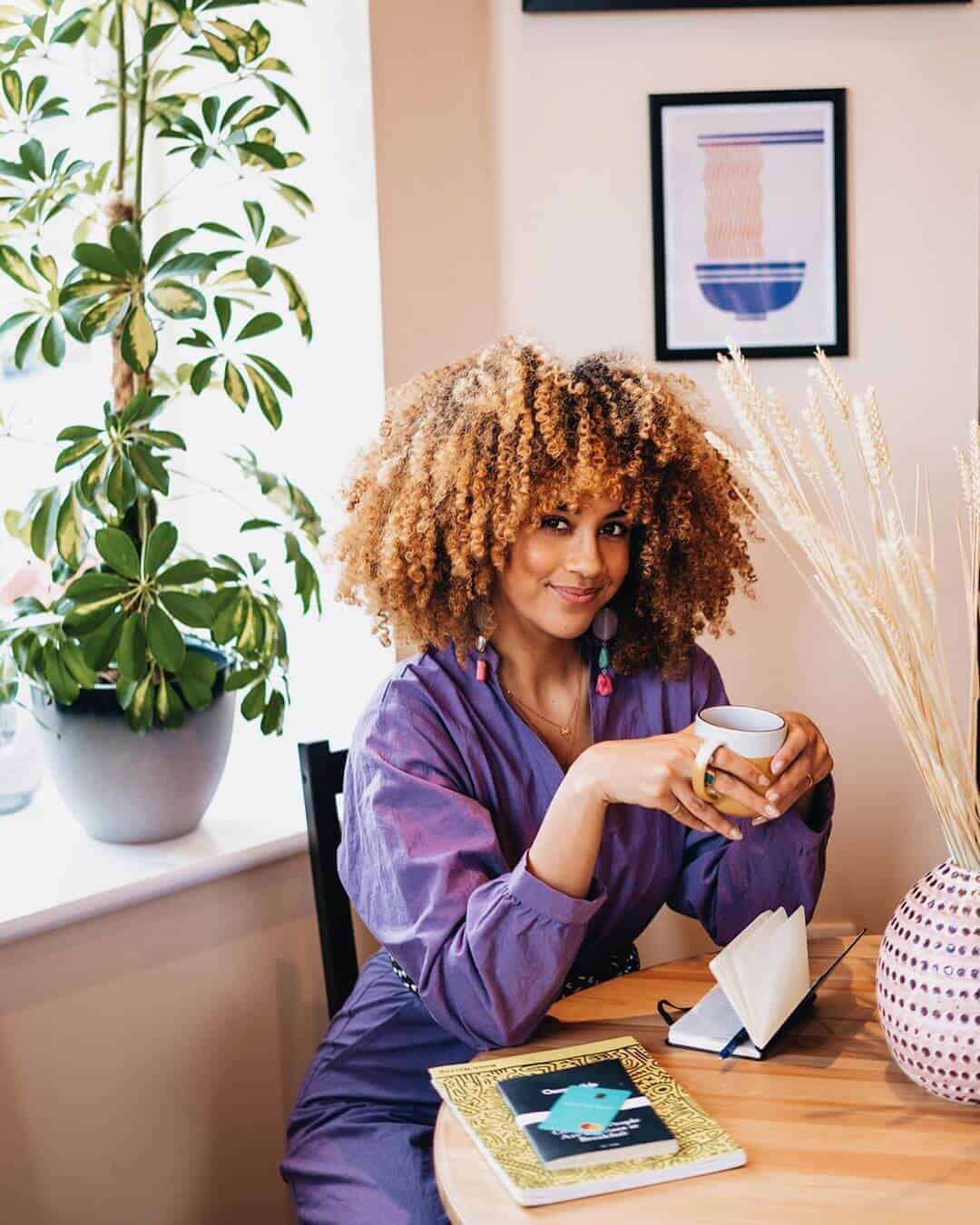 Curly layer with bangs