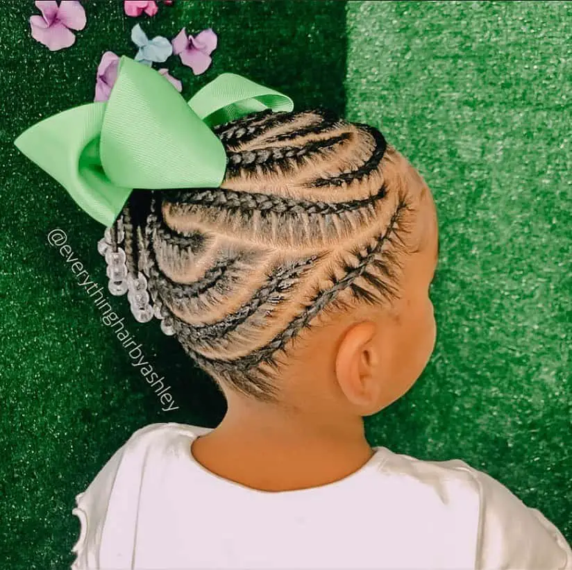 Circular mohawk braids