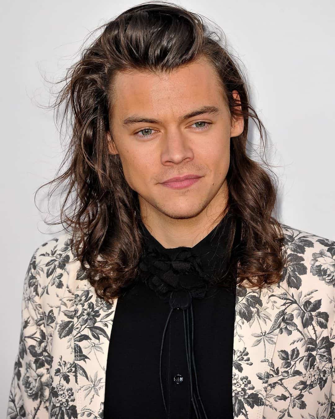 33 Popular Male Celebrities With Curly Hair