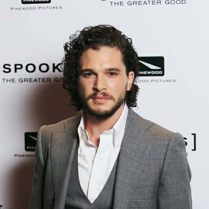 Actor Kit harrington wavy hairstyle