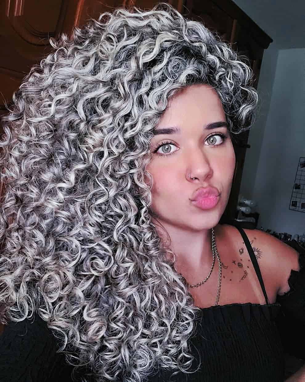 Details 135+ curly hair color latest ceg.edu.vn