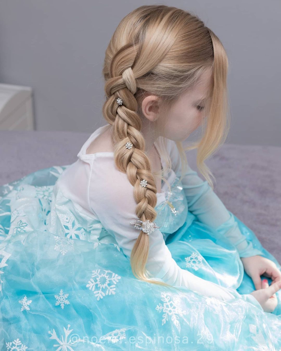Elsa hairstyle by noemi espinosa.29