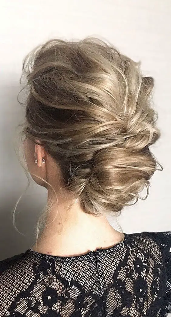 Messy Twisted Updo fizzy hairs